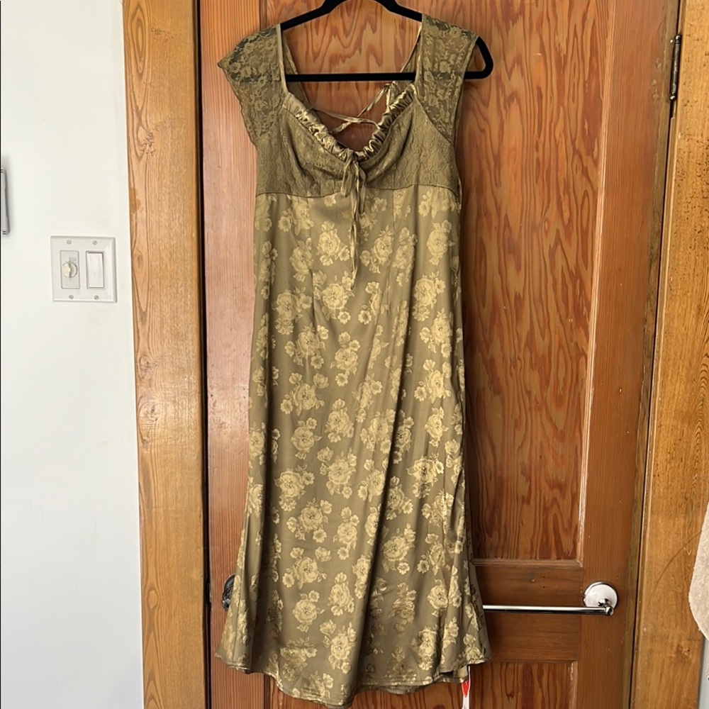 Cider Olive Green Floral Dress